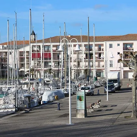 船上ホテル Argol ロシュフォール